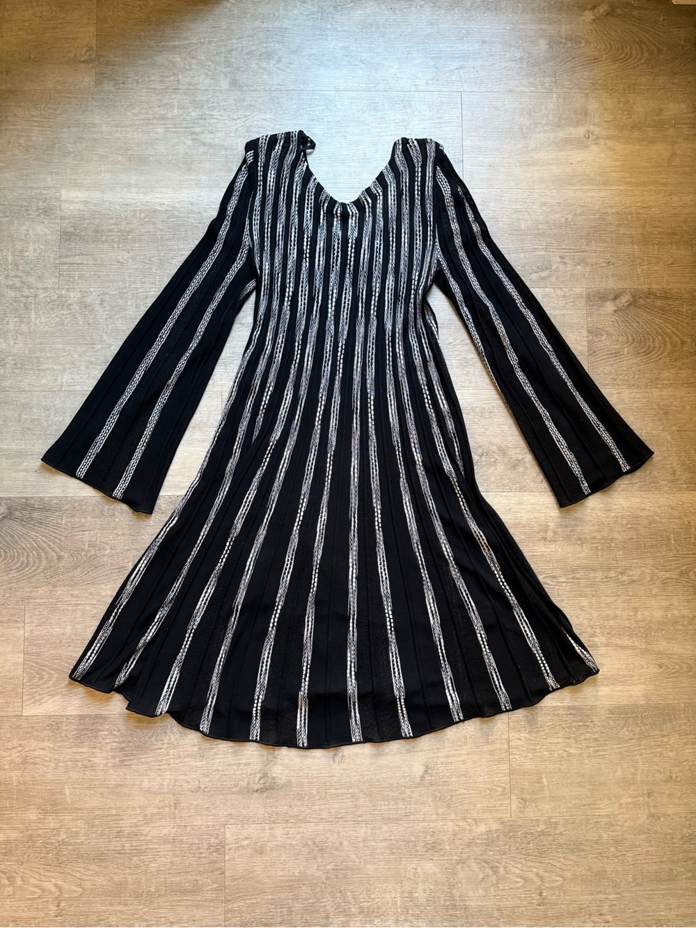 M Missoni Knit Vertical Stripes Black White Dress Bell Sleeves Tie Back 46 US10